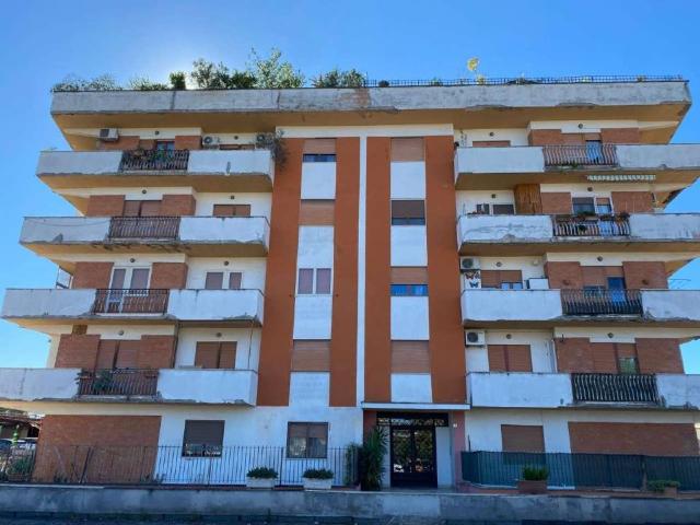 Appartamento in vendita a Guidonia Montecelio, Roma Capitale