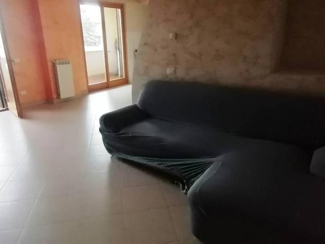 Appartamento in vendita a Guidonia Montecelio, Roma Capitale