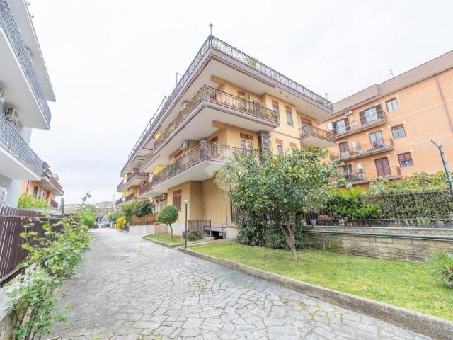 Appartamento in vendita a Guidonia Montecelio, Roma Capitale