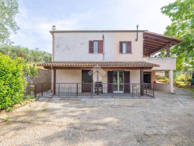 Appartamento in vendita a Collina del Sole, Marco Simone