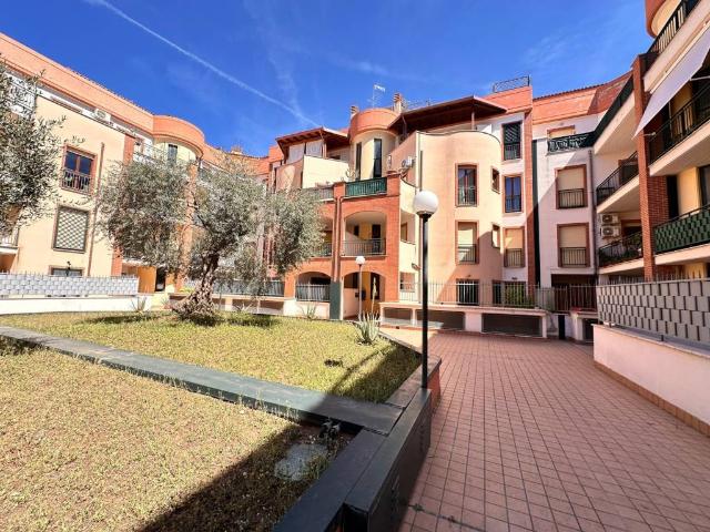 Appartamento in vendita a Guidonia Montecelio, Roma Capitale