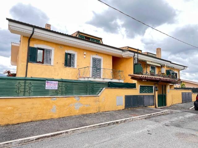 Appartamento in vendita a Guidonia Montecelio, Roma Capitale