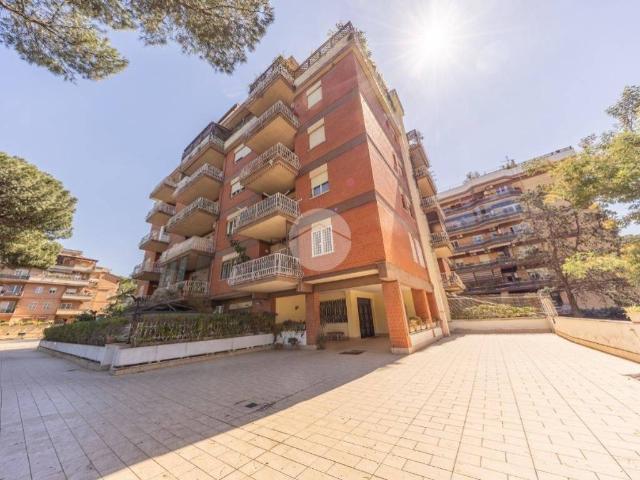 Appartamento in vendita a Parco Azzurro, Colleverde