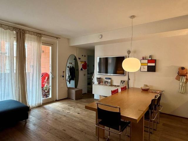 Appartamento in vendita a Imbersago, Lombardia