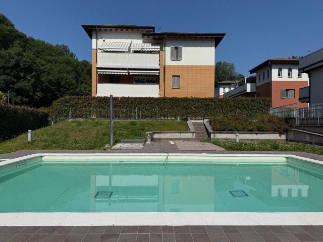 Appartamento in vendita a Imbersago, Lombardia