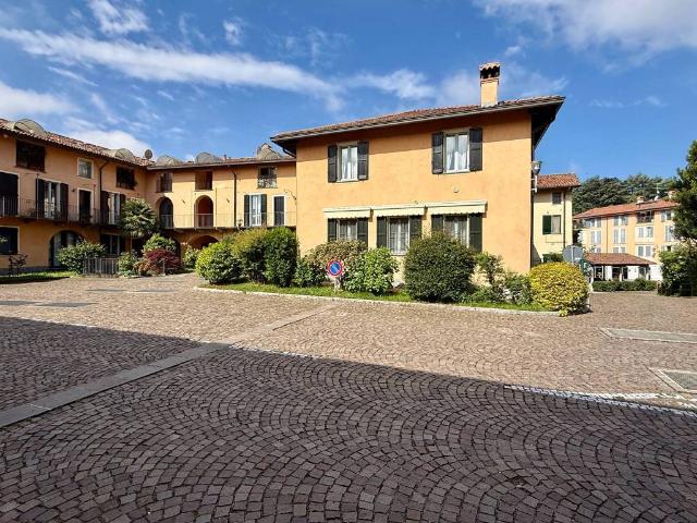 Appartamento in vendita a Imbersago, Lombardia