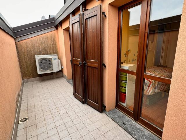 Appartamento in vendita a Imbersago, Lombardia