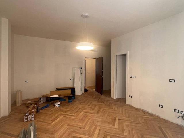 Appartamento in vendita a Centro, Imola
