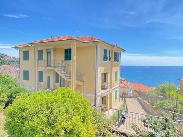 Appartamento in vendita a Imperia, Liguria