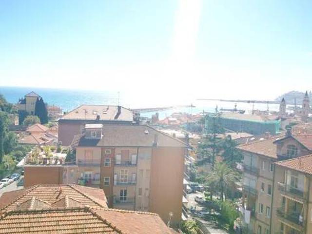 Appartamento in vendita a Oliveto, Imperia