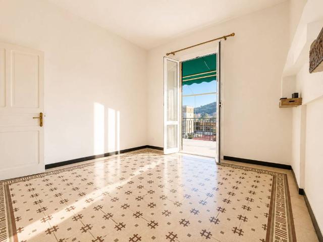 Appartamento in vendita a Oliveto, Imperia