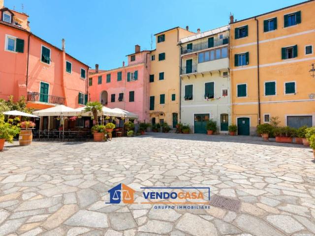 Appartamento in vendita a Borgo Marina, Imperia