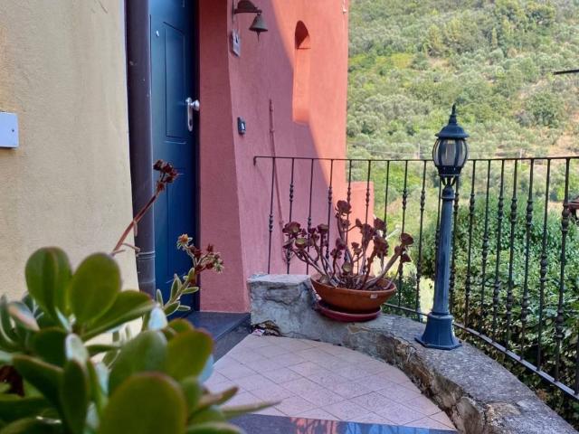 Appartamento in vendita a Imperia, Liguria