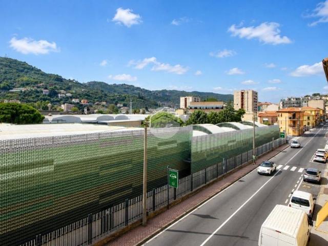 Appartamento in vendita a Oliveto, Imperia