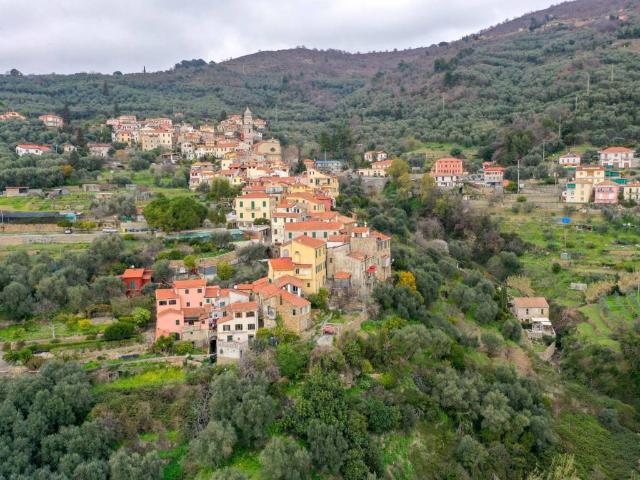 Appartamento in vendita a Imperia, Liguria