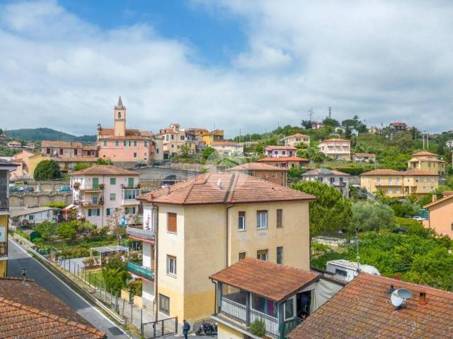 Appartamento in vendita a Imperia, Liguria