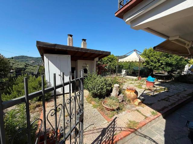 Appartamento in vendita a Imperia, Liguria