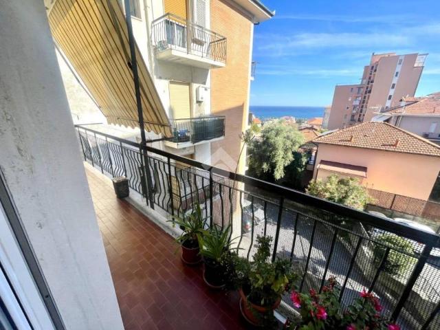 Appartamento in vendita a Oliveto, Imperia