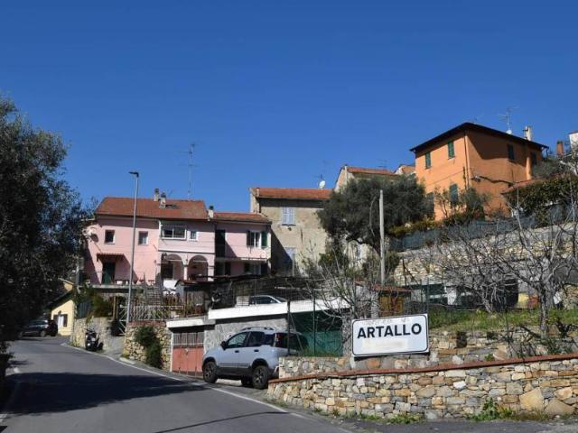 Appartamento in vendita a Artallo, Imperia