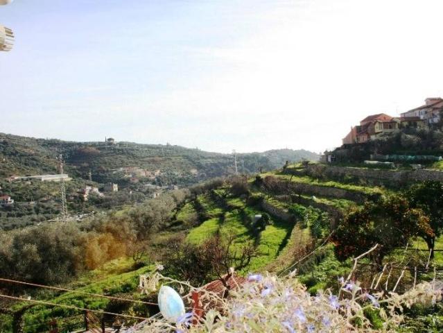 Appartamento in vendita a Imperia, Liguria