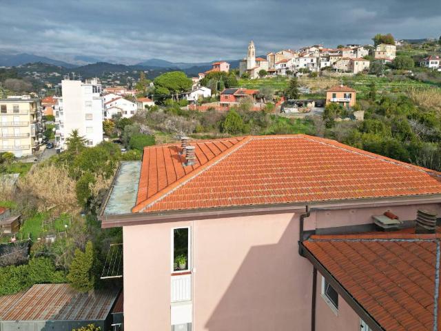 Attico in vendita a Caramagnetta, Imperia