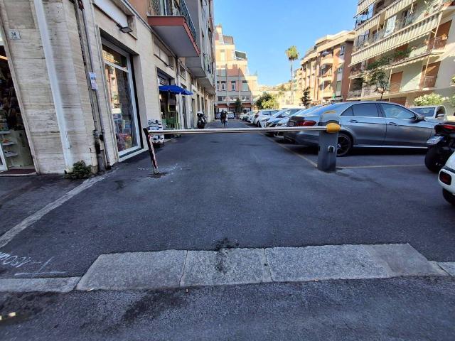 Appartamento in vendita a Imperia, Liguria