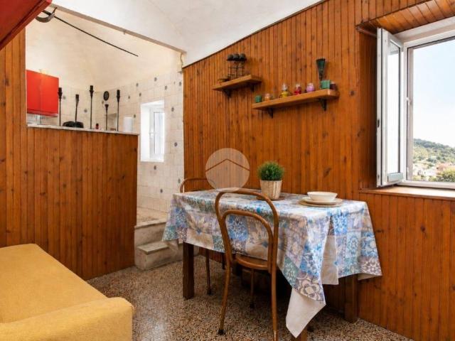 Appartamento in vendita a Artallo, Imperia
