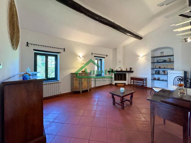 Appartamento in vendita a Clavi, Imperia