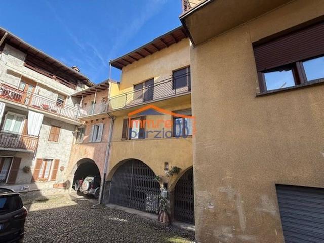 Appartamento in vendita a Introbio, Lombardia