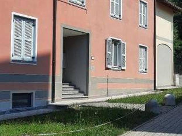 Appartamento in vendita a Introbio, Lombardia