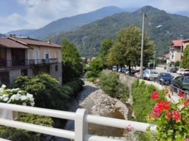 Appartamento in vendita a Introbio, Lombardia