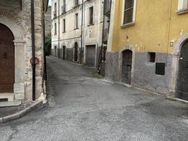 Appartamento in vendita a Introdacqua, Abruzzo