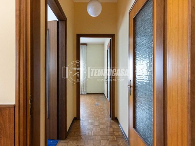 Appartamento in vendita a Inverigo, Lombardia