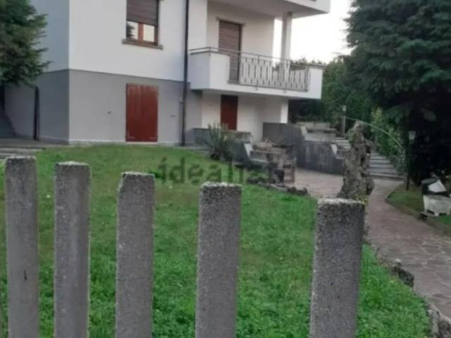 Appartamento in vendita a Santa Maria della Noce, Inverigo