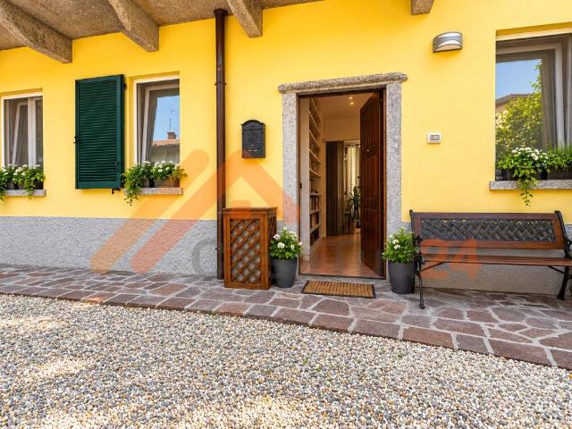 Appartamento in vendita a Villa Romanò, Inverigo