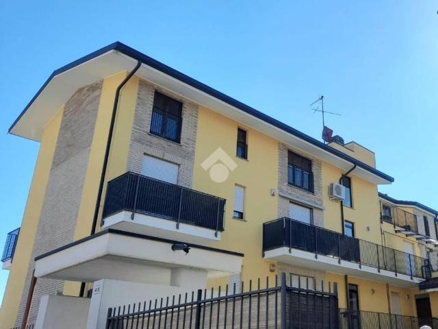 Appartamento in vendita a Inverigo, Lombardia