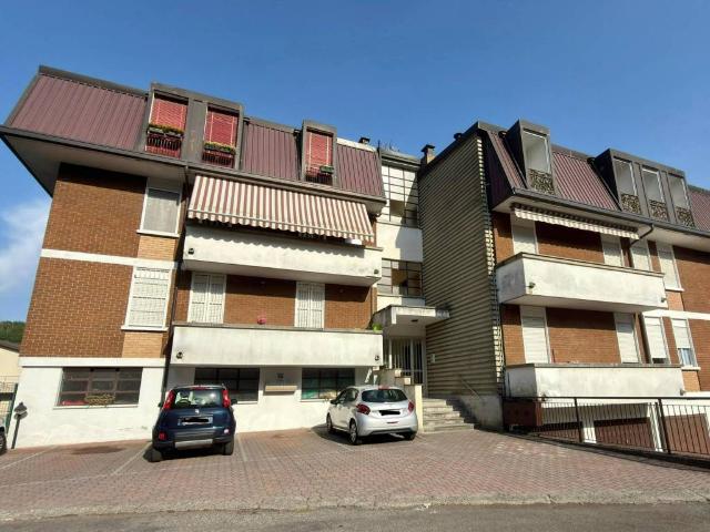 Appartamento in vendita a Inverigo, Lombardia