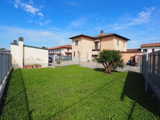 Appartamento in vendita a Gessate, Lombardia
