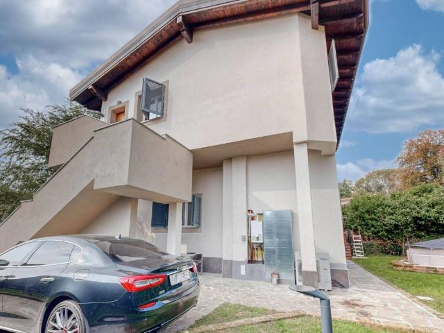 Villa Indipendente in vendita a Pozzuolo Martesana, Lombardia