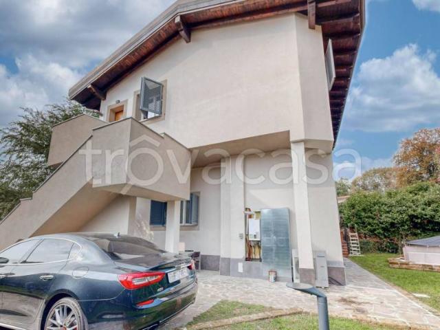 Villa Indipendente in vendita a Pozzuolo Martesana, Lombardia