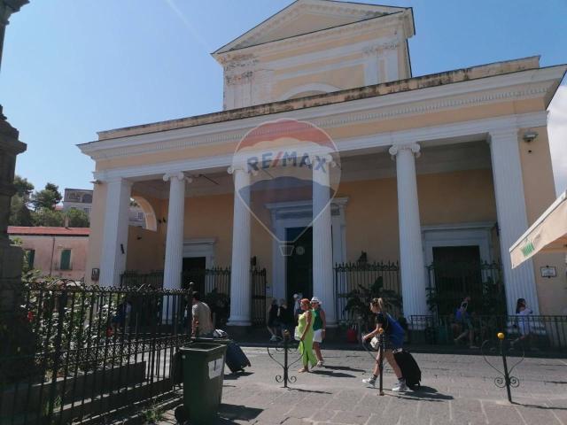 Appartamento in vendita a Ischia, Campania