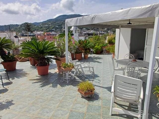 Appartamento in vendita a Ischia, Campania