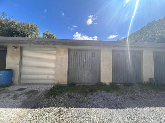 Appartamento in vendita a Isola Del Cantone, Liguria