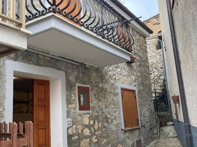 Appartamento in vendita a Isola Del Gran Sasso, Abruzzo