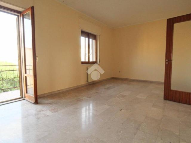 Appartamento in vendita a Calabria, Crotone
