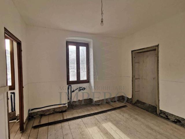 Appartamento in vendita a Isolabona, Liguria
