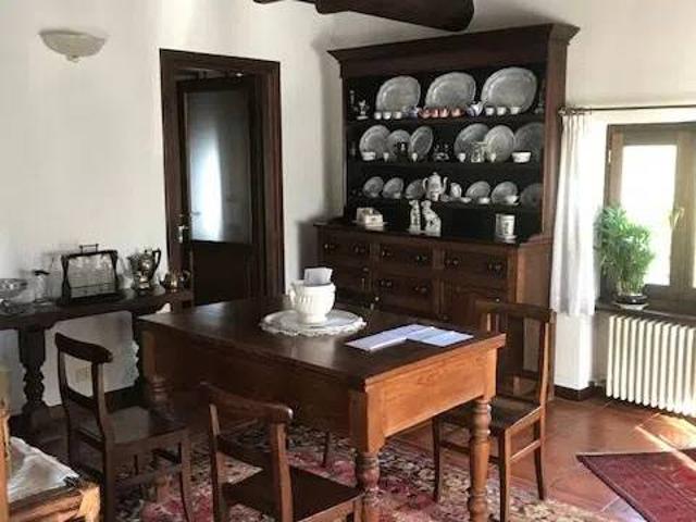 Appartamento in vendita a Issogne, Aosta