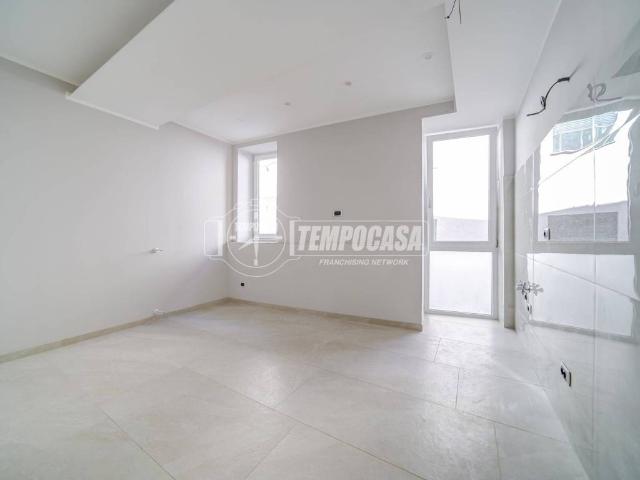Appartamento in vendita a Jerago Con Orago, Lombardia