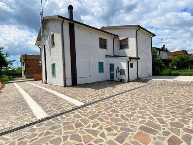 Appartamento in vendita a Unione Terre e Fiumi, Copparo
