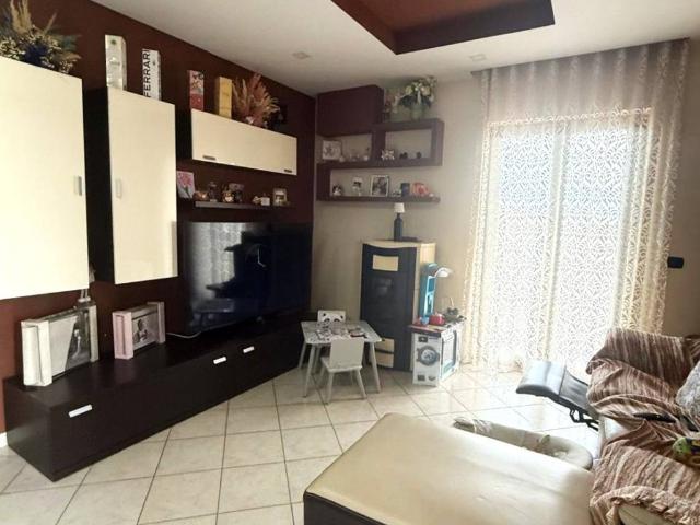 Appartamento in vendita a Vena, Jonadi